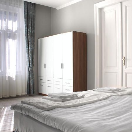 La Roberta Apartment Будапеща Екстериор снимка